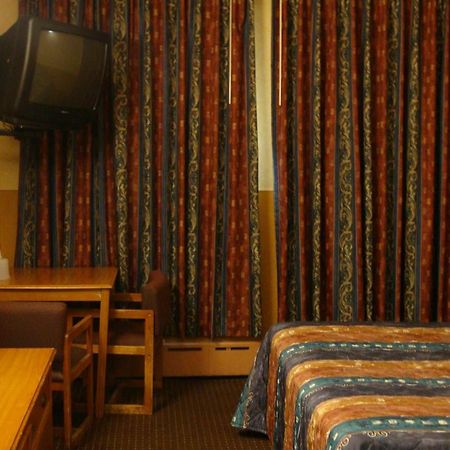 Riviera Motor Inn Brooklyn ニューヨーク 部屋 写真