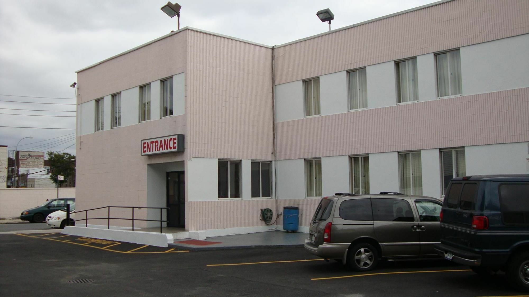 Riviera Motor Inn Brooklyn ニューヨーク エクステリア 写真